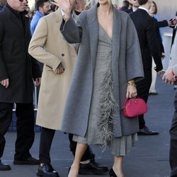 Chiara Ferragni llegando al desfile de Prada 2020 en Milán