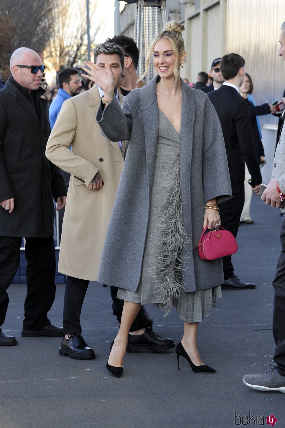 Chiara Ferragni llegando al desfile de Prada 2020 en Milán