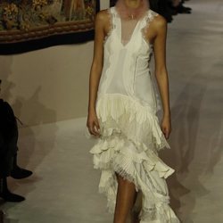 Vestido con encaje y volantes otoño/ invierno 2020-2021 Lanvin