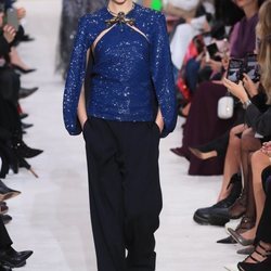 Blusa de lentejuelas y broche otoño/ invierno 2020-2021 de Valentino