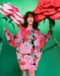 Jersey oversize con estampado de flores de la coleción de María Escoté para Desigual