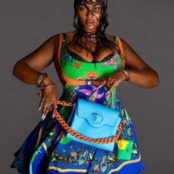 Precious Lee protagonizando la campaña primavera/verano 2021 de Versace