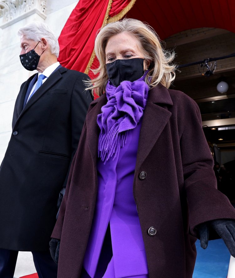 Hillary Clinton vestida de Ralph Lauren en la toma de posesión de Joe Biden