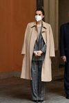 La Reina Letizia con abrigo camel y traje de sastre en la reunión del Consejo Estratégico del Proyecto Mujer e Ingeniería