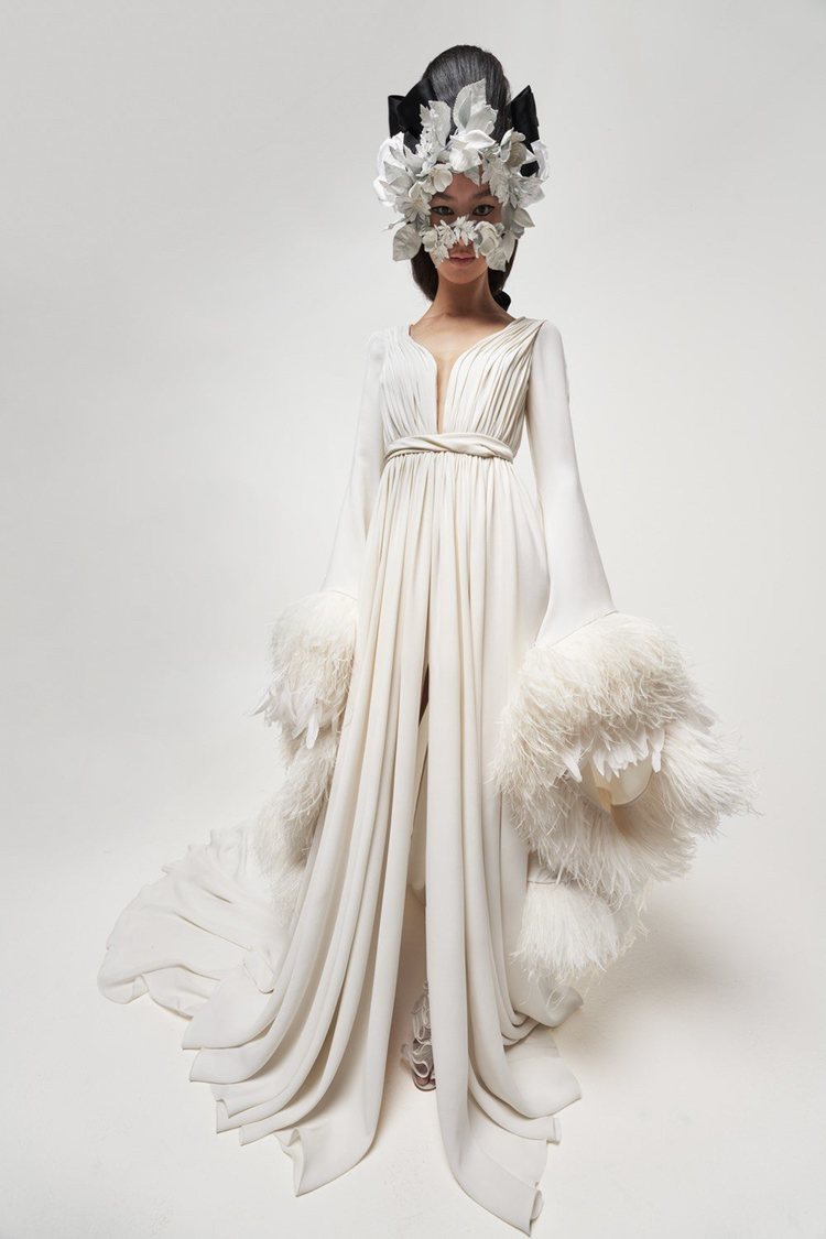 Look 4 de la colección Alta Costura primavera/verano 2021 de Giambattista Valli