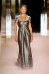 Look 5 (Kate Moss) de la colección Alta Costura primavera/verano 2021 de Fendi
