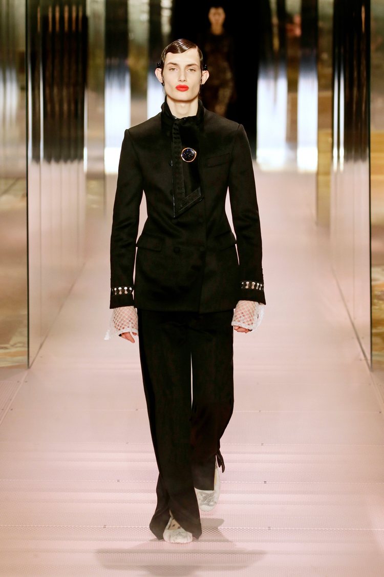 Look 6 de la colección Alta Costura primavera/verano 2021 de Fendi