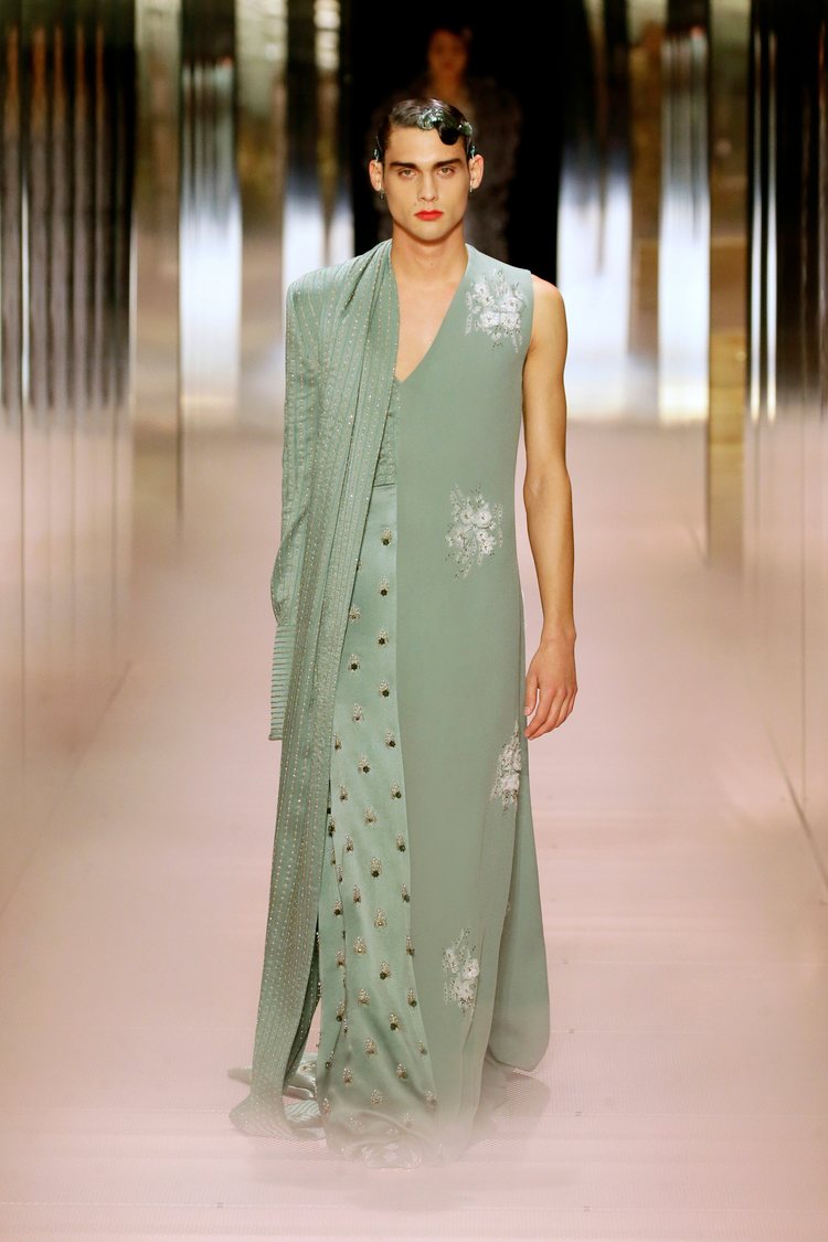 Look 12 de la colección Alta Costura primavera/verano 2021 de Fendi