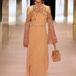 Look 17 de la colección Alta Costura primavera/verano 2021 de Fendi