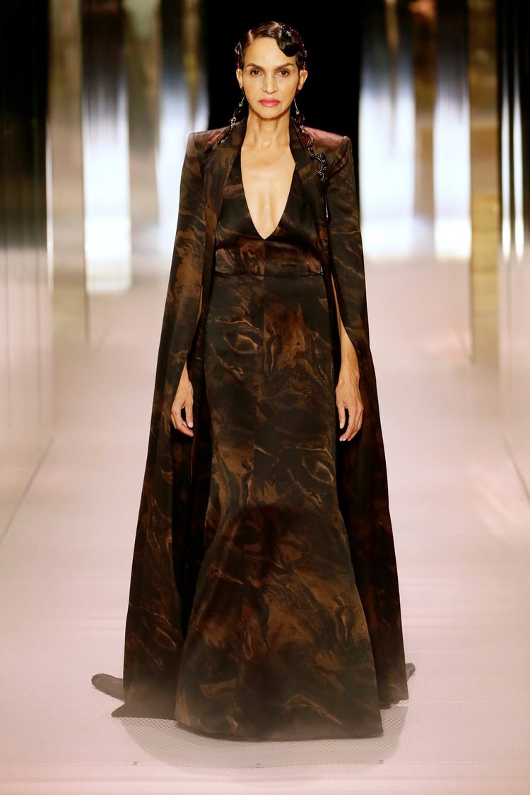 Look 18 de la colección Alta Costura primavera/verano 2021 de Fendi