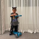 Stormi Webster con un look estilo rapero
