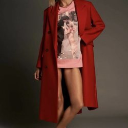 Abrigo oversize de lana en color rojo de la coleccion 'Love' de Zara