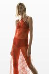 Enagua de encaje en color rojo de la coleccion 'Love' de Zara
