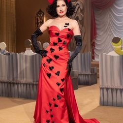 Look 41 (Dita Von Teese) de la colección otoño/invierno 2021/2022 de Moschino