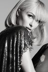 Paris Hilton protagoniza la campaña otoño/invierno 2021/2022 de Lanvin
