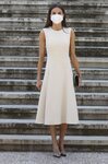 La Reina Letizia con un antiguo vestido de Pedro del Hierro en la Biblioteca Nacional