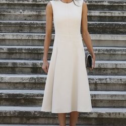 La Reina Letizia con un antiguo vestido de Pedro del Hierro en la Biblioteca Nacional