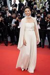 Maggie Gyllenhaal vestida de Celine en el Festival de Cannes 2021
