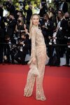 Candice Swanepoel vestida de Etro en el Festival de Cannes 2021