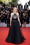 Diane Kruger vestida de Armani Privé en la segunda jornada del Festival de Cannes 2021
