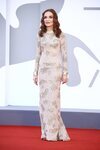 Isabelle Huppert de Cartier en la premiere de 'Madres paralelas' en el Festival de Venecia 2021