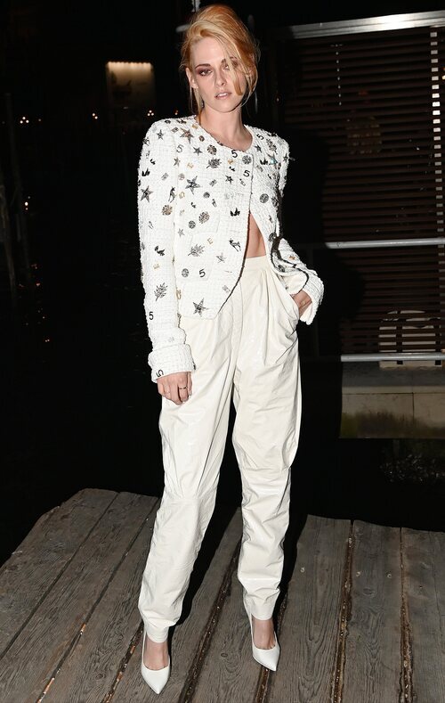 Kristen Stewart de Chanel en la fiesta de Yves Saint Laurent Beauty en Venecia