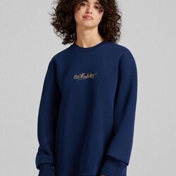 Sudadera cuello redondo en azul marino de la colección C. Tangana para Bershka