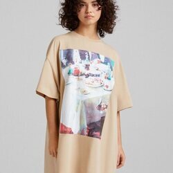 Vestido camiseta de la colección C. Tangana para Bershka