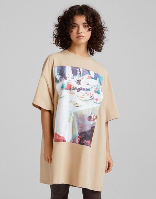 Vestido camiseta de la colección C. Tangana para Bershka