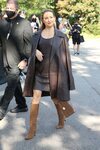 Kate Hudson llegando al desfile de Michael Kors durante la Semana de la Moda de Nueva York primera/verano 2022