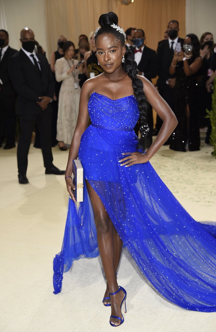 Amanda Gorman de Vera Wang en la MET Gala 2021