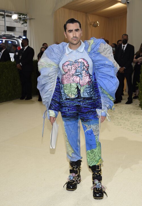 Dan Levy de Loewe en la MET Gala 2021
