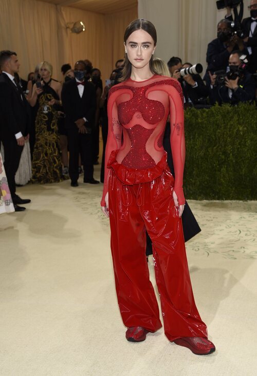 Ella Emhoff de Stella McCartney en la MET Gala 2021