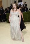 Barbie Ferreira de Jonathan Simkhai en la MET Gala 2021