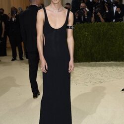Troye Sivan de Cartier en la MET Gala 2021