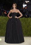 Kaia Gerber de Oscar de la Renta en la MET Gala 2021