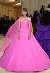 Carey Mulligan de Valetino en la MET Gala 2021