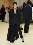 Kris Jenner de Tom Ford en la MET Gala 2021