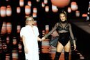 Nuria Sardá y Bad Gyal en el desfile primavera/verano 2022 de Andrés Sardá