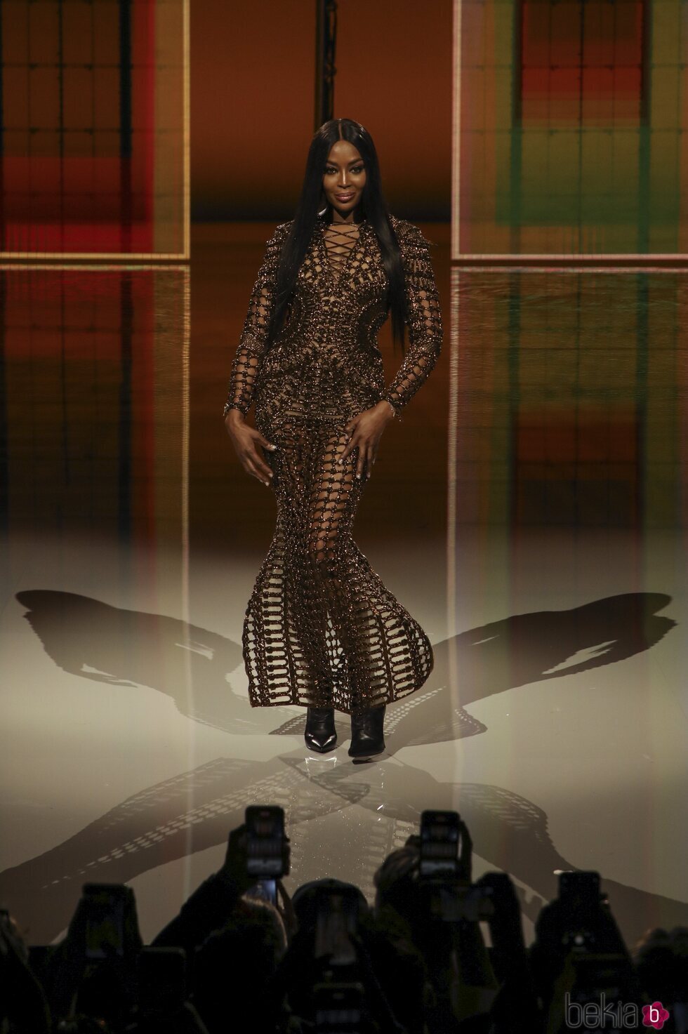 Naomi Campbell en el desfile primavera/verano 2022 de Balmain