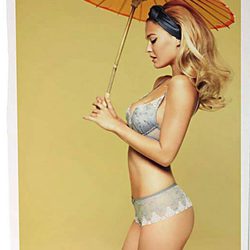 Passionata elige a Bar Refaeli para su colección primavera/verano 2012