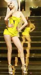 Mini jumpsuit amarillo limón de Versace Atelier