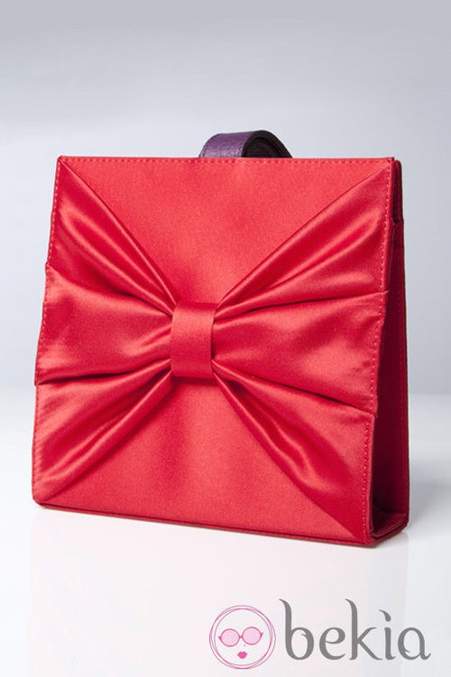 Clutch rojo con un lazo de Caramelo by Antonio Pernas