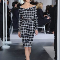Diseño lápiz negro con cuadros blancos de Christian Dior Alta Costura