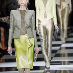 Carrusel de modelos de Armani Privé Alta Costura