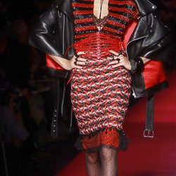 Diseño en rojo y negro de Jean Paul Gaultier Alta Costura