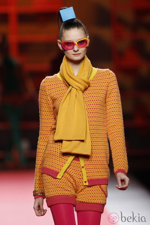 Shorts de punto estampados de Agatha Ruiz de la Prada en la Madrid Fashion Week