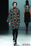 Vestido con estampado calendoscópico de la colección otoño/invierno 2012/2013 Lemoniez