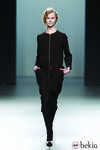 Vestido negro de líneas rectas de la colección otoño/invierno 2012/2013 Lemoniez