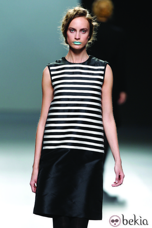 Vestido a rayas marineras de la colección Otoño/Invierno 2012/2013 Lemoniez